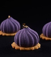 �ݰ��縦 �Ѹ� ���ڷ��� ����� �ӱ��� �ø� �������